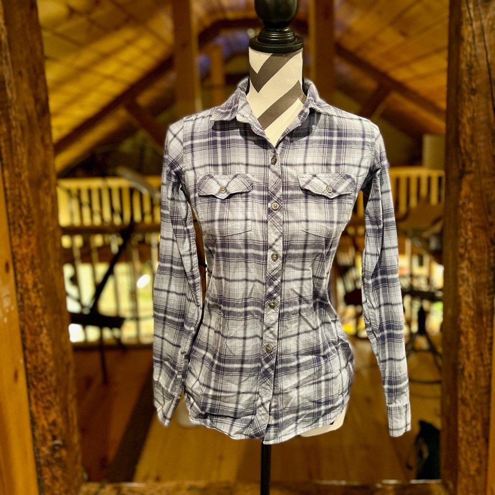 Eddie Bauer Flannel - Classic Fit, Shades of Blue plaid, XS